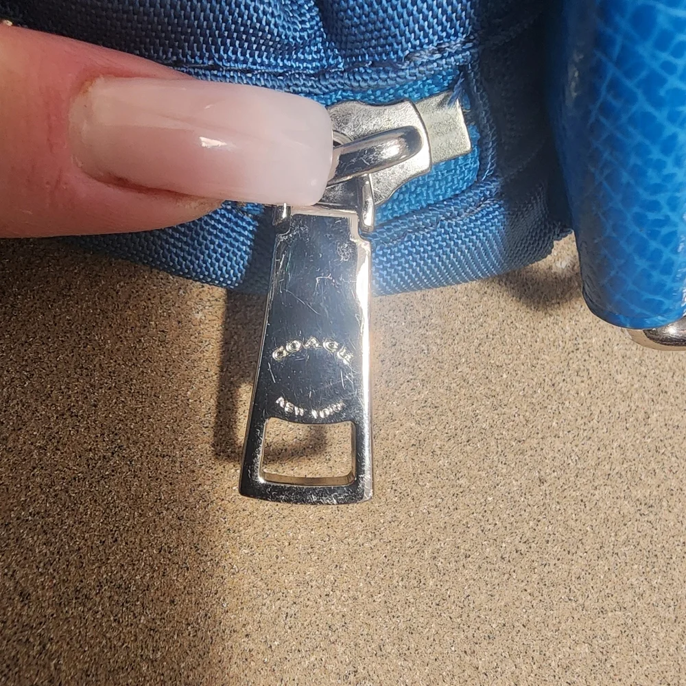 Coach Teal Messenger Bag - Picture 11 of 13